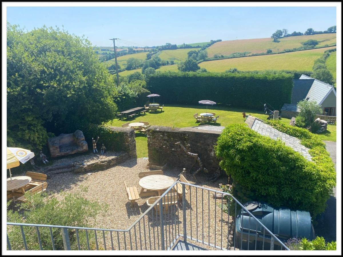 The Poltimore Inn North Molton Buitenkant foto